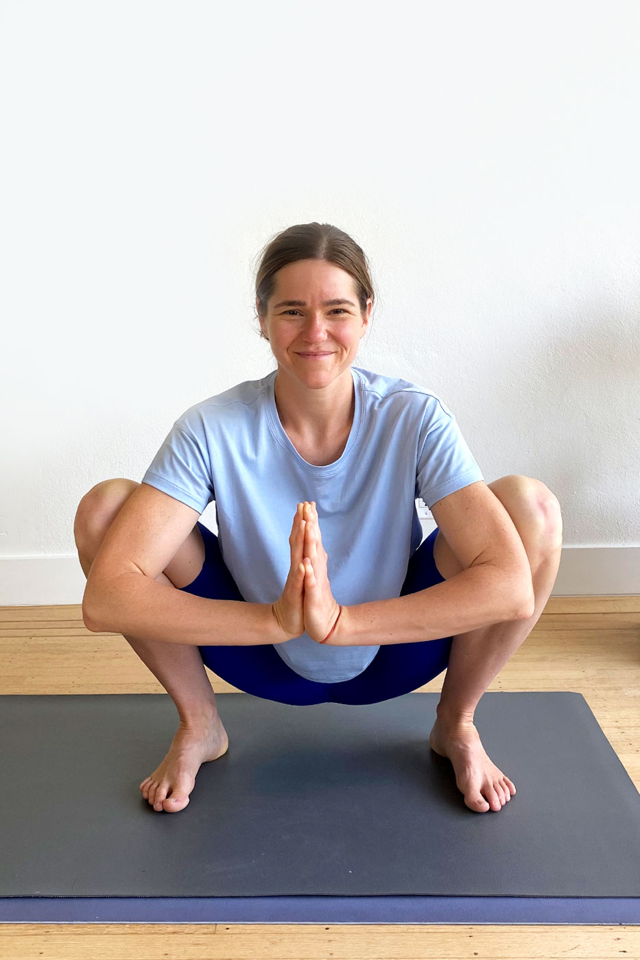 45-Minute Mindful Movement - hips + Shoulders by active vegetarian